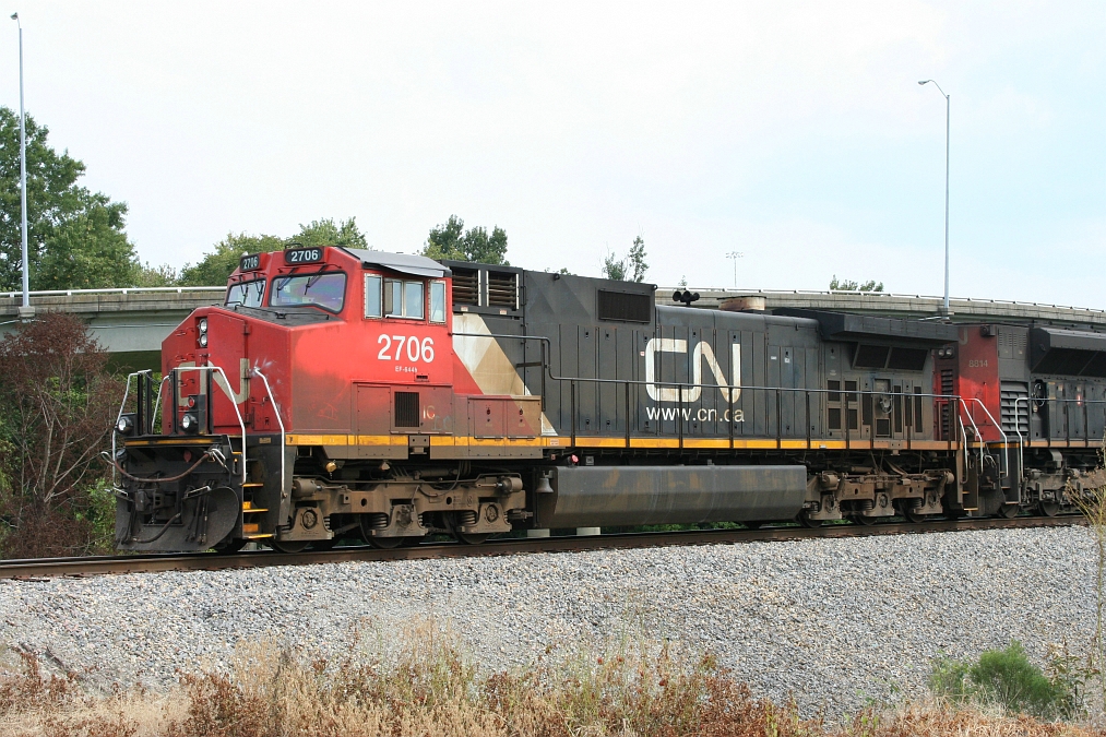 CN 2706 leading NB coal train